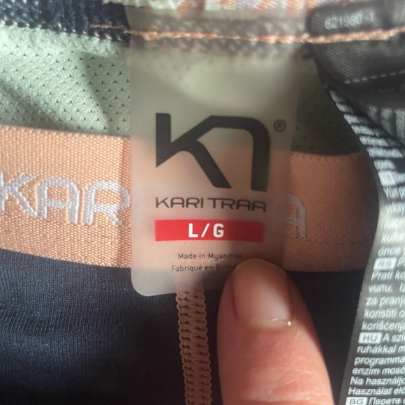 Kari Traa base layer, size large - Picture 3 of 4